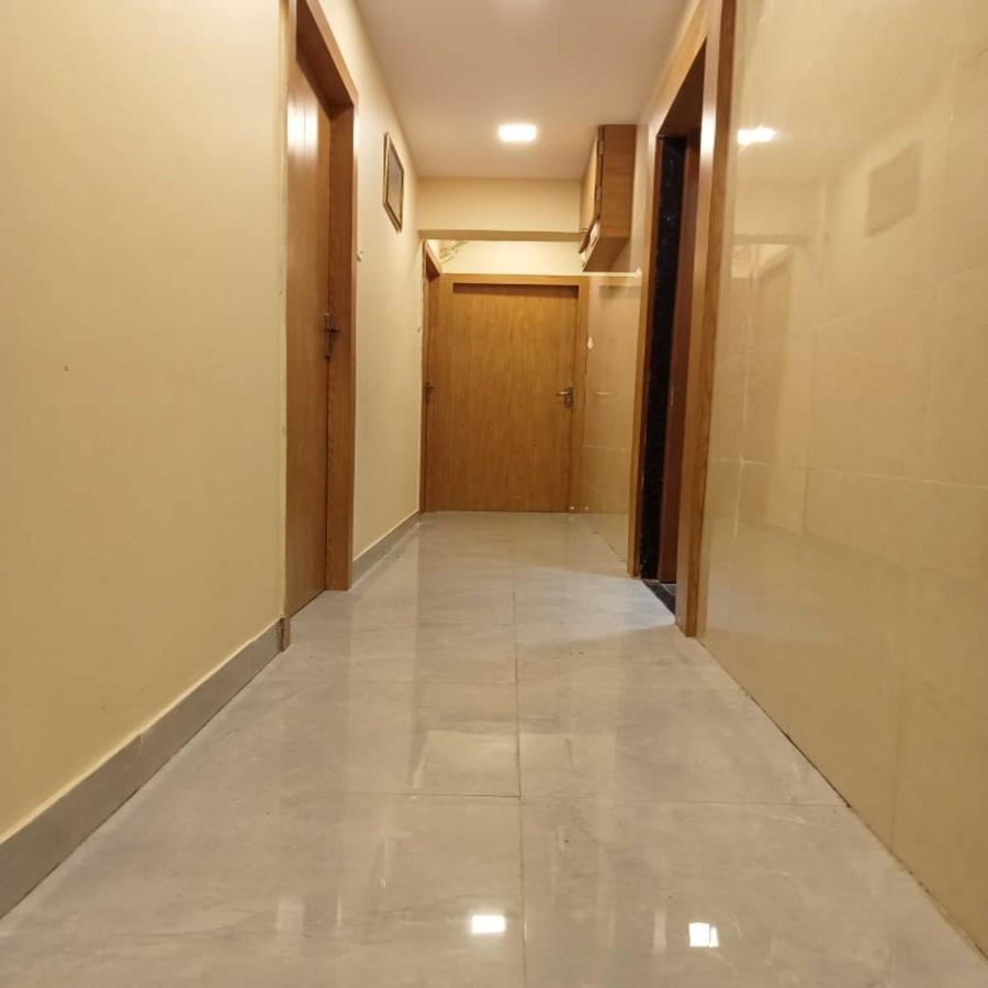 Hotel New Sarah Inn, Andheri West Bombay Eksteriør billede