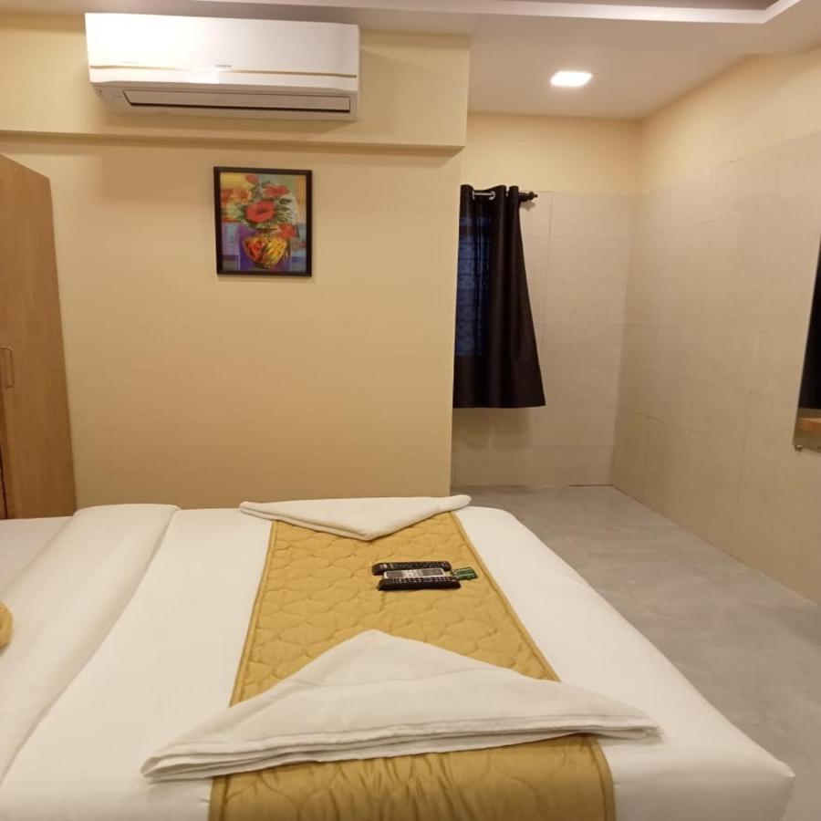 Hotel New Sarah Inn, Andheri West Bombay Eksteriør billede